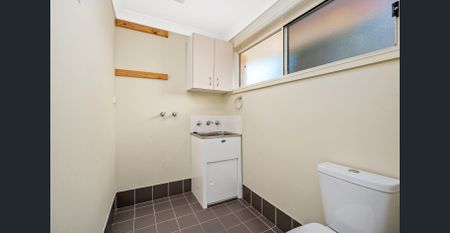 2 BEDROOM TOWNHOUSE WITH TWO LIVING AREAS OR HOME OFFICE / RETREAT - Photo 4