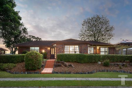 2 Coolcorra Ct, Carindale QLD 4152 - House For Rent | Domain - Photo 5