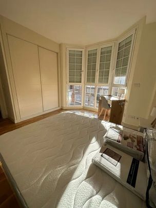 Calle de Basilio de Prado, Madrid, Community of Madrid 28035 - Photo 1