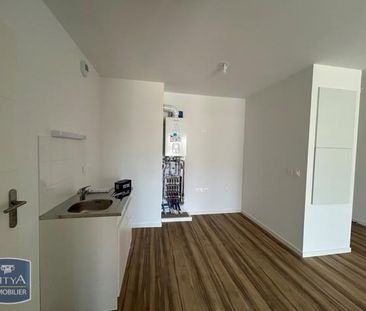 Location Appartement 2 pièces 45m² POITIERS 86000 - Photo 4