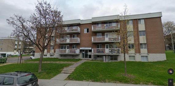 Logement 5-1/2 à louer - Photo 2