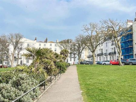 Wellington Square, Hastings, TN34 - Photo 2