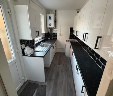 2 Bedroom property in LE3 Area - Photo 5