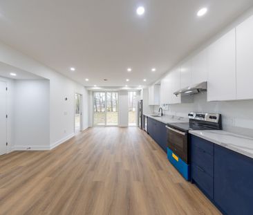 For Lease - 28 Bobmar Road, Toronto, Ontario - Photo 3