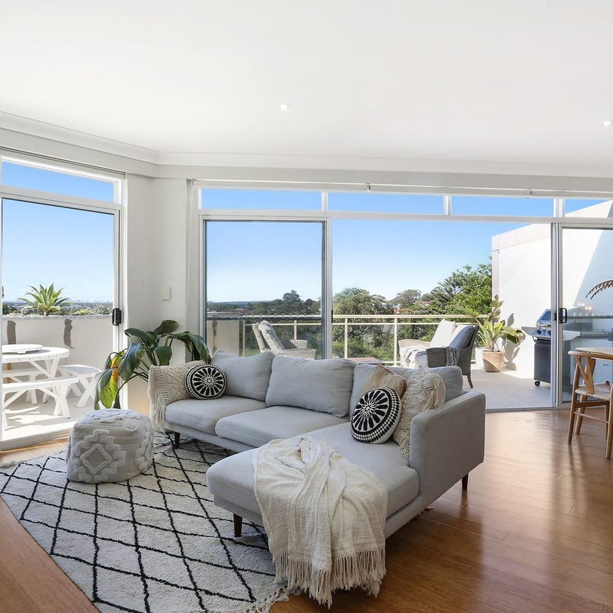 Modern 3 Bedroom apartment with Huge Entertaining Area - Photo 1