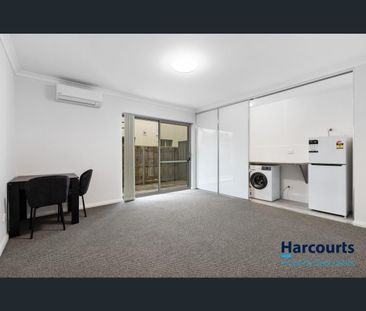 3/30 Bent Street, Cannington, WA 6107 - Photo 3