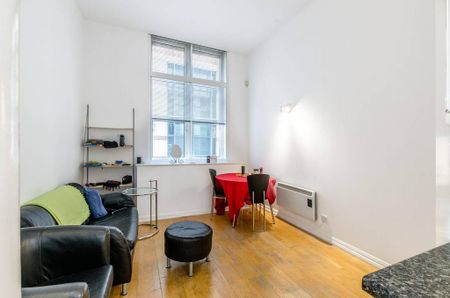 1 bedroom flat to rent - Photo 2