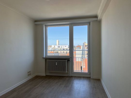 INSTAPKLAAR APPARTEMENT NABIJ PETIT PARIS - WANDELAFSTAND VAN ZEE - Foto 1