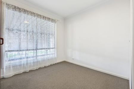 Your Family's Next Home — Space, Comfort & a Park on Your Doorstep - Photo 2