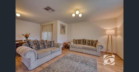 GEM IN TIMBARRA ESTATE - Photo 2