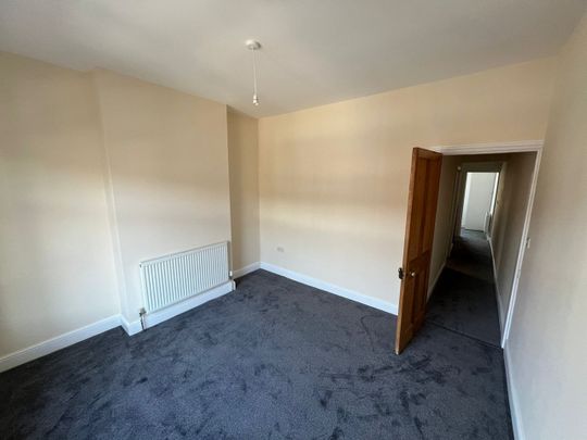 2 Bed Terraced House, Park Road, B67 - Photo 1