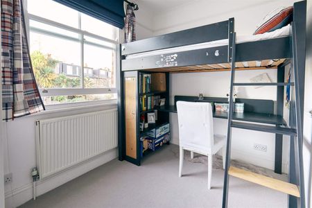 Riverview Road, W4, London - Photo 2