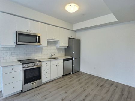 For Lease - 243 Northfield Drive Unit# 402, Waterloo, Ontario - Photo 4