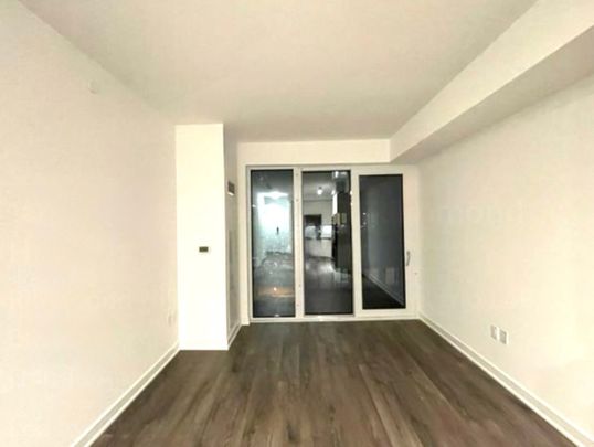 For Lease - 105 Oneida Crescent Unit# 2002, Richmond Hill, Ontario - Photo 1