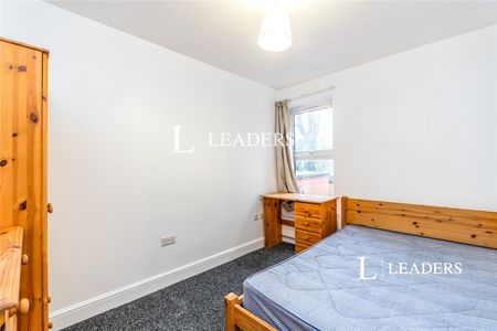 house to rent Sandhurst Road, Southampton, SO15 - Photo 4