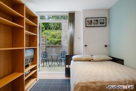 Flat 31 Finchley Road, Hampstead NW3 7AJ - Photo 2