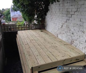 2 bedroom flat to rent - Photo 6