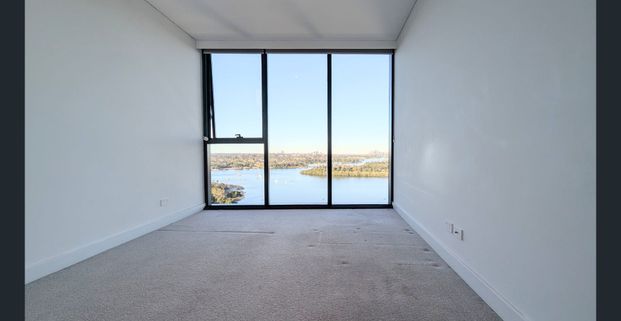 Luxury Waterview 3 Bed 2.5 Bath Plus Study Apartment for Rent - Rhodes Central - Photo 1