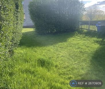 2 bedroom end of terrace house to rent - Photo 3