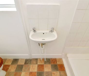 Kingsbridge Road, Lower Parkstone, Poole - Photo 2