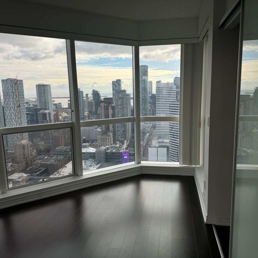 For Lease - 386 Yonge Street Unit# 4208, Toronto, Ontario - Photo 1