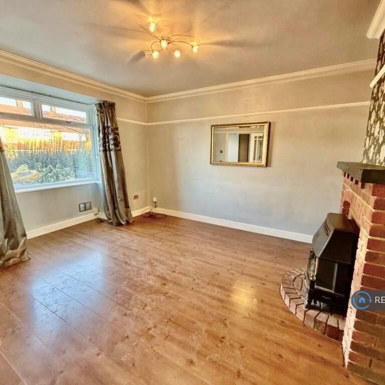 3 bedroom terraced house to rent - Photo 1