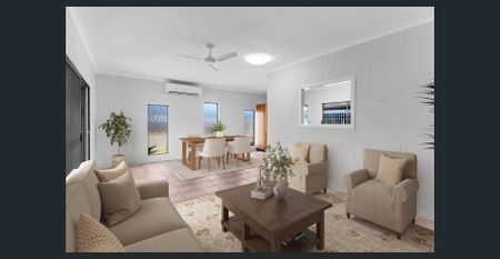 Large pool with large entertainment area & situated in a quiet cul-de-sac with - Photo 5