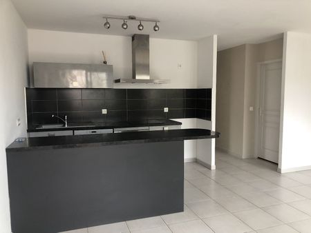 Location Appartement 2 pièces 51m² BEZIERS 34500 - Photo 4