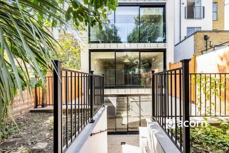 Underhill Road, London, SE22 - Photo 2