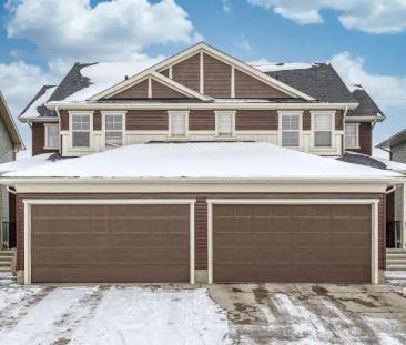 Bright 1 bedroom Plus Den and 1 Bathroom Legal Basement | 104 Evans... - Photo 1