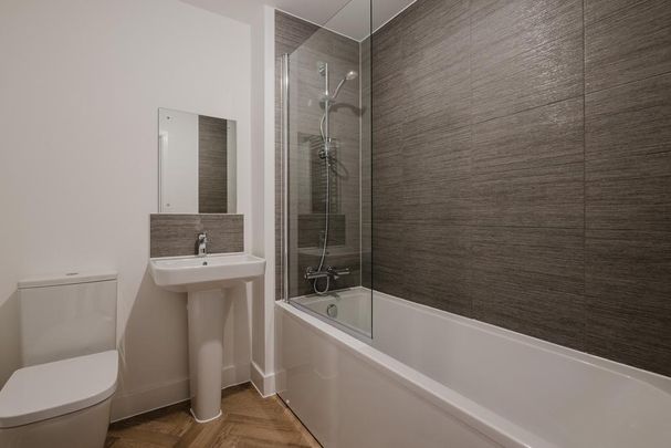 2 bedroom semi-detached house to rent - Photo 1