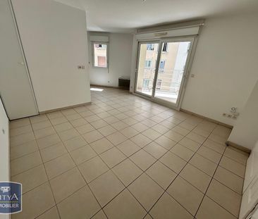 Location Appartement 3 pièces 60m² TOULON 83200 - Photo 2