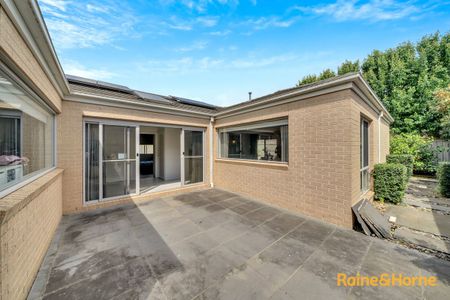 62 Prendergast Avenue, Cranbourne East, VIC 3977 - Photo 4