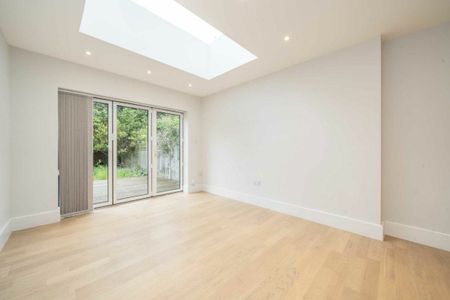 Stuart Avenue, Ealing, W5 - Photo 4