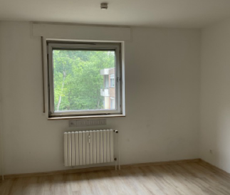 Ruhige Balkonwohnung mit Laminatboden - Foto 2