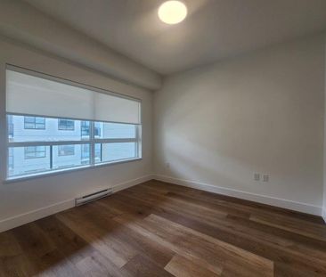 Stunning Two Bedroom Condo with Den and Two Parking Spaces in Langley - Photo 4