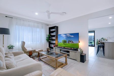 Near New Family Home - Photo 2