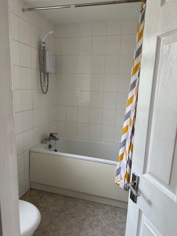 2 bedroom bungalow to rent - Photo 3