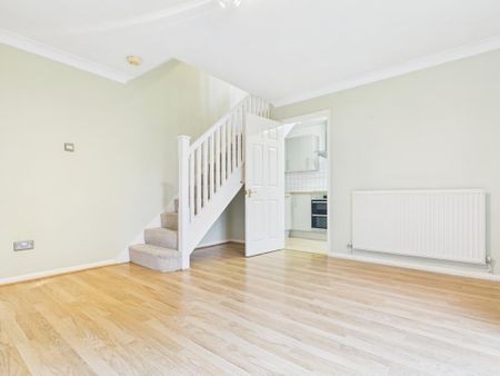 1 bedroom semi-detached house to rent - Photo 2