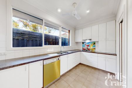 2/567 South Road, Bentleigh - Photo 3