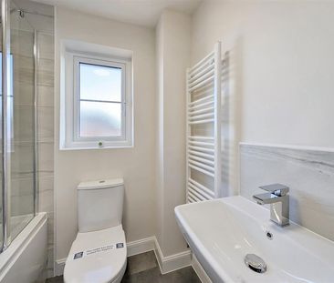 3 Bedroom House - Photo 6