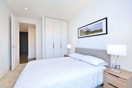 Exceptional 2 bedroom, 2 bathroom contemporary apartment with private balcony, in the highly sought after Hampstead Manor development. - Photo 4