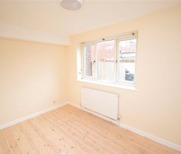 3, Elmton Close, Leeds, West Yorkshire, LS10 3UD - Photo 2