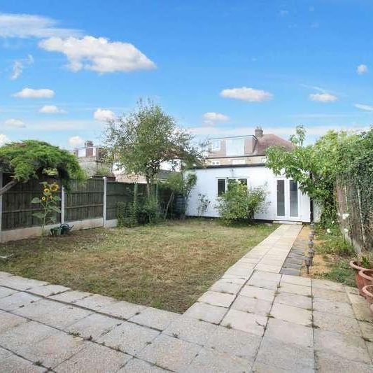 Broadmead Road, Woodford Green, IG8 - Photo 1