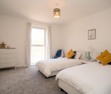 2 bedroom apartment to rent - Photo 3