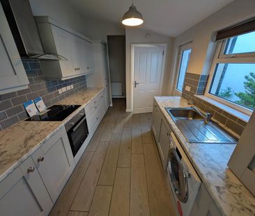 68 Scotch Quarter, Carrickfergus, BT38 7DP - Photo 2