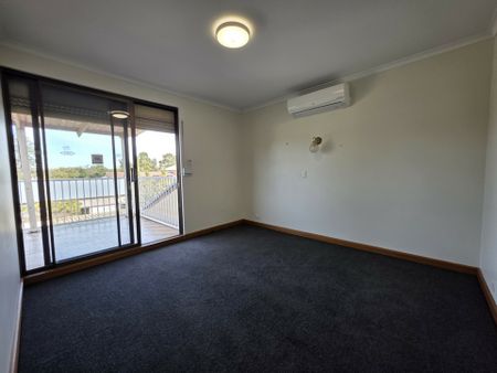 Spacious Two-Story Character Home in Flinders Park - Photo 5