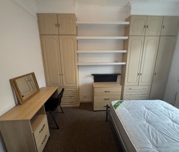 Eldon Street, The Groves - P2208 - Photo 4