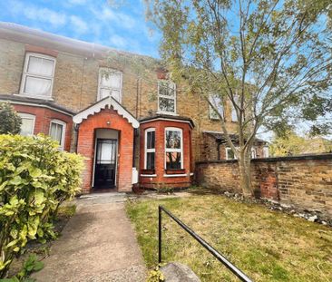 Meesons Lane, Grays, RM17 - Photo 3