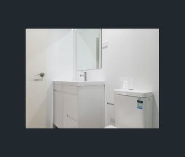 Spacious One-Bedroom Apartment with Study & Balcony.... - Photo 3